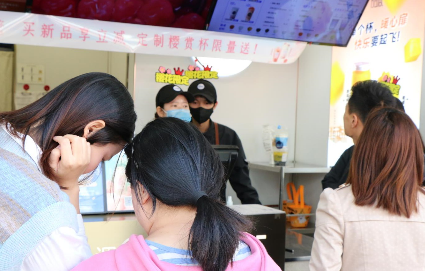 恒峰g22奶茶：一家奶茶店的发展需要重点关注哪两个问题