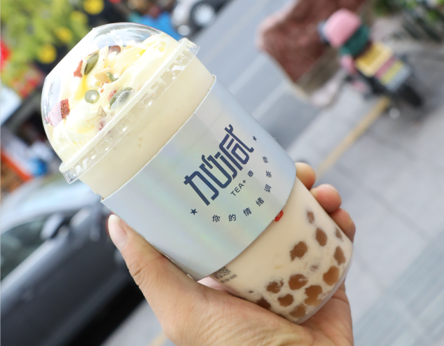 恒峰g22茶饮：选择奶茶加盟品牌可以考虑从三个方面入手